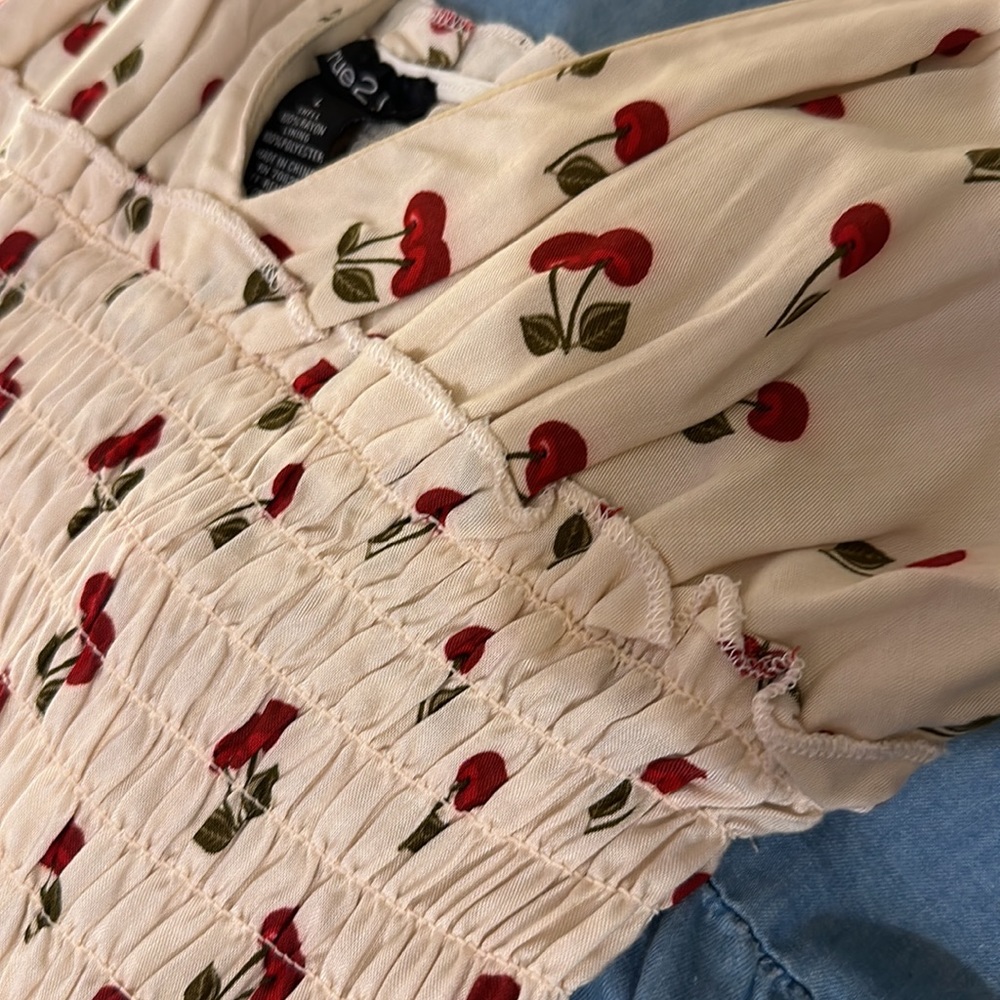 Mini cherry dress